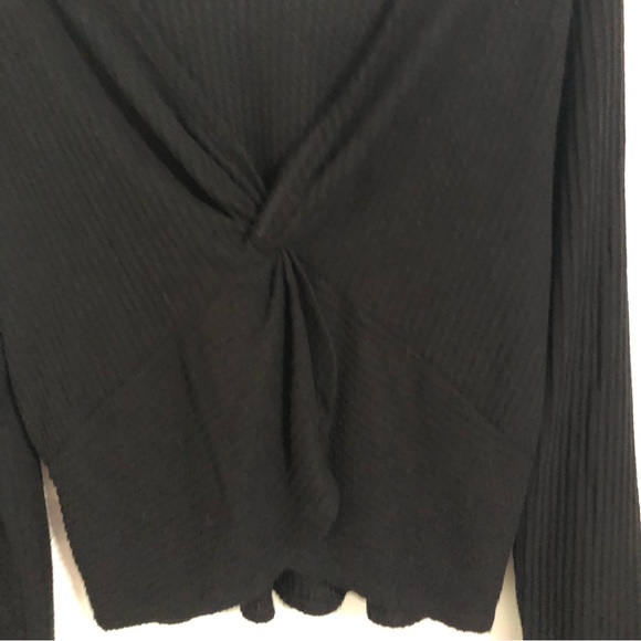 **SOLD**Hollister | open back long sleeve black waffle knit blouse shirt top - Picture 4 of 8